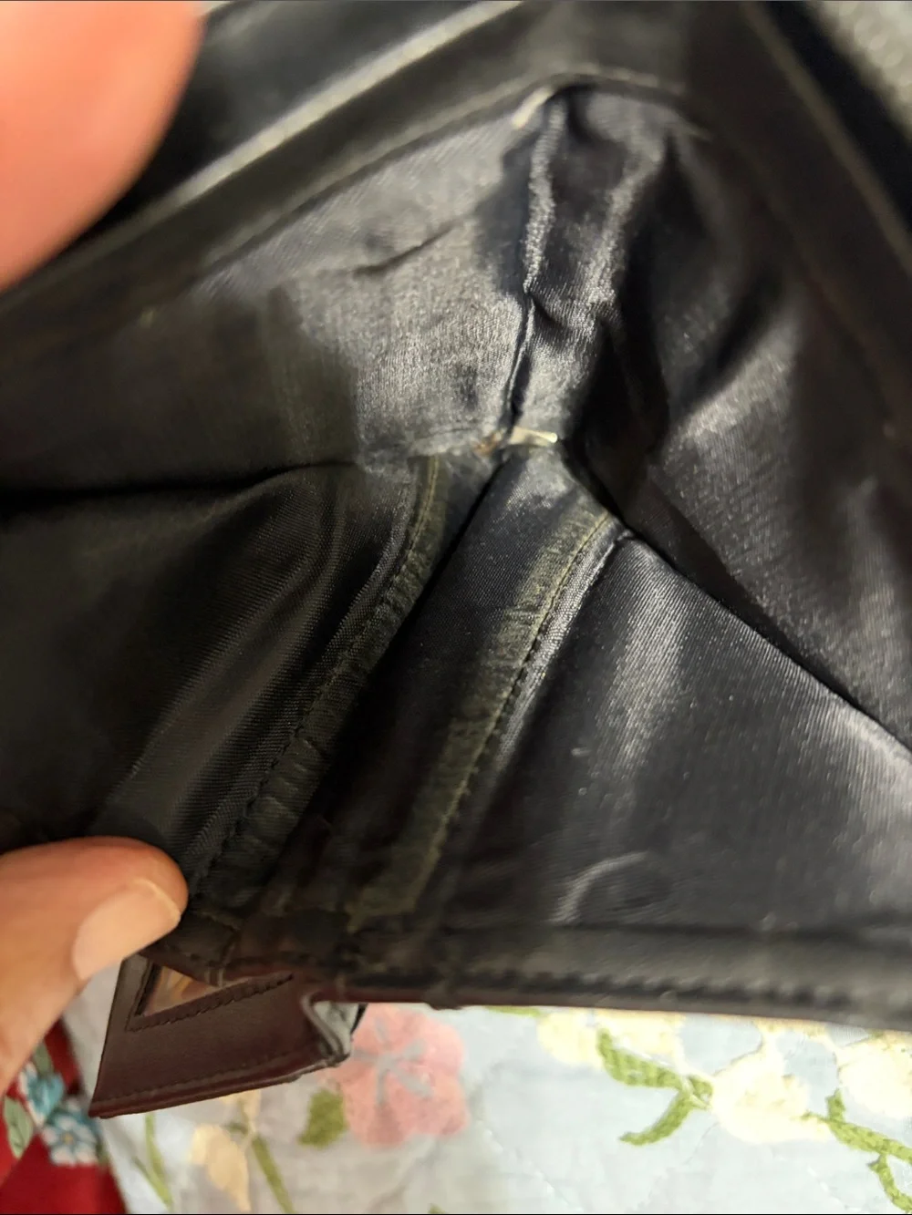 ESPRIT Black Leather Zip Wallet Key Ring Compartmentalized & Coin great